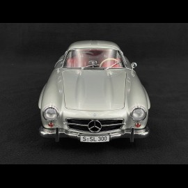 Mercedes-Benz 300SL Coupe Gullwing 1954 Metallic Silber 1/12 Schuco 450671000