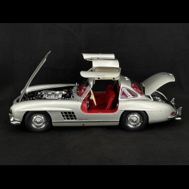 Mercedes-Benz 300SL Coupe Gullwing 1954 Metallic Silber 1/12 Schuco 450671000
