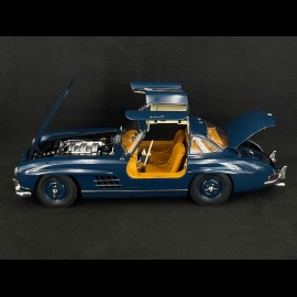 Mercedes-Benz 300SL Coupe Gullwing 1954 Mercedes Blue 1/12 Schuco 450671100
