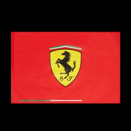 Ferrari Flag F1 Team Crest Red 701202277-001