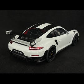 Porsche 911 GT2 RS Type 991 Weissach Package 2017 White / Black Stripes 1/18 Autoart 78171