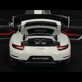 Porsche 911 GT2 RS Type 991 Weissach Package 2017 White / Black Stripes 1/18 Autoart 78171