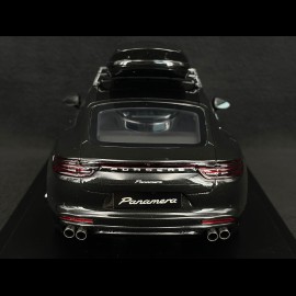 Porsche Panamera 10 Jahre Edition 2019 Black 1/18 Spark WAXL2100006