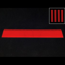 Abgeschrägter Bordstein für Garagenplatte - Farbe Rot RAL3020 - 4er-Satz - ohne Ösen
