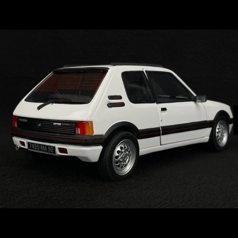 Peugeot 205 GTi 1989 Blanco 1:18 – Clásico en miniatura de Norev