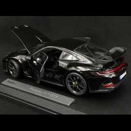 Porsche 911 GT3 type 992 2022 Jet Black metallic 1/18 Maisto 36458BK