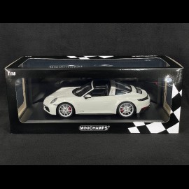 Porsche 911 Targa 4 GTS 2021 typ 992 Kreide Grau 1/18 Minichamps 155061064