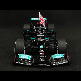 Lewis Hamilton Mercedes-AMG-Petronas F1 W12E n° 44 Winner British F1 GP 2021 1/18 Minichamps 110211144
