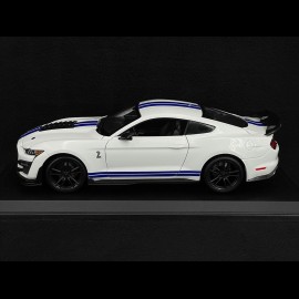 Ford Mustang Shelby GT 500 2020 White / Blue 1/18 Maisto 31452