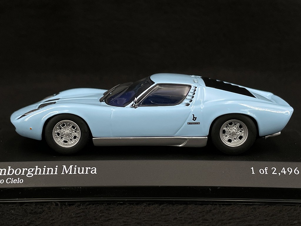 Lamborghini Miura 1966 Blau Azzuro Cielo 1/43 Minichamps 430103009 