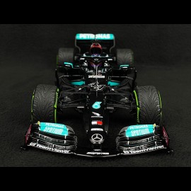 Lewis Hamilton Mercedes-AMG W12 n° 44 Sieger GP Russia 2021 100. Sieg 1/18 Minichamps 110211544