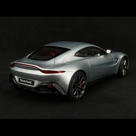 Aston Martin Vantage 2019 Skyfall Silver 1/18 Autoart 70276