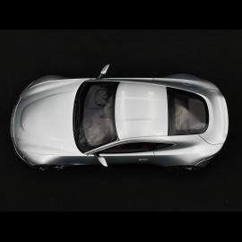 Aston Martin Vantage 2019 Skyfall Silver 1/18 Autoart 70276