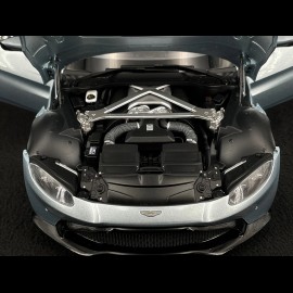 Aston Martin Vantage 2019 Skyfallsilber 1/18 Autoart 70276