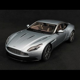 Aston Marton DB11 2017 Skyfall Silver 1/18 Autoart 70267