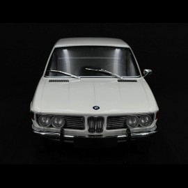 BMW 2500 1968 Weiß 1/18 Minichamps 155029202