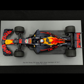 Daniel Ricciardo Red Bull Racing RB13 n° 3 Sieger GP Azerbaijan 2017 F1 1/18 Spark 18S310