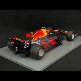 Max Verstappen Red Bull Racing RB13 n° 33 Winner GP Malaysia 2017 F1 1/18 Spark 18S311