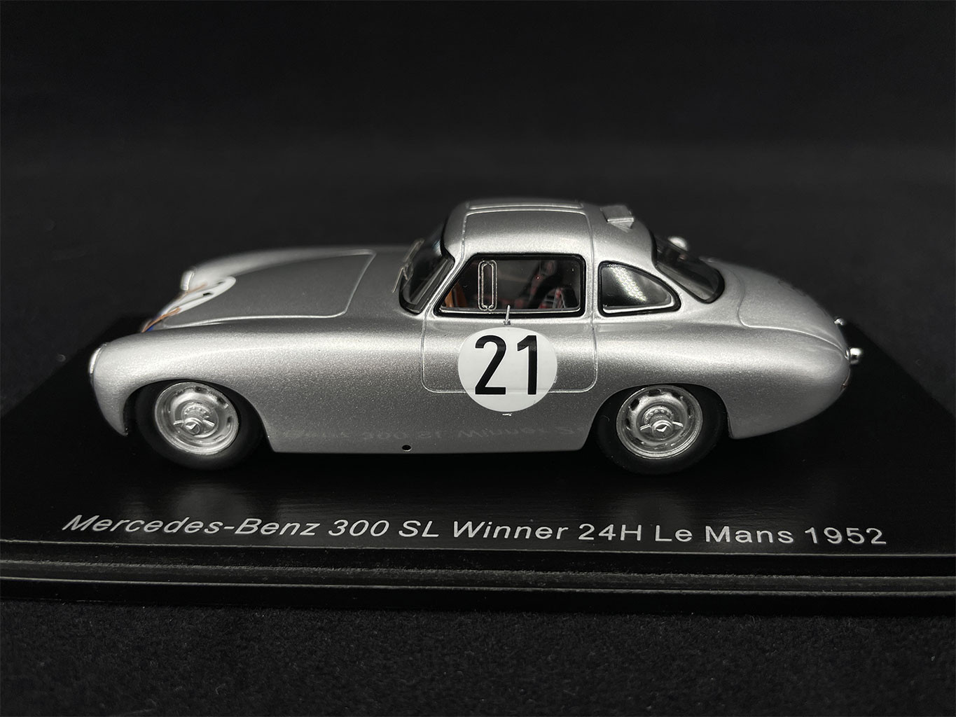 Mercedes Benz 300 SL n°21 Winner 24h Le Mans 1952 1/43 Spark 