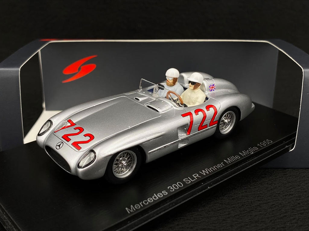 Mercedes-Benz 300 SLR n°722 Winner Mille Miglia 1955 with figurine