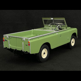 Land Rover 109 Pick-Up 1959 Metallic Green 1/18 ModelCar Group MCG18093