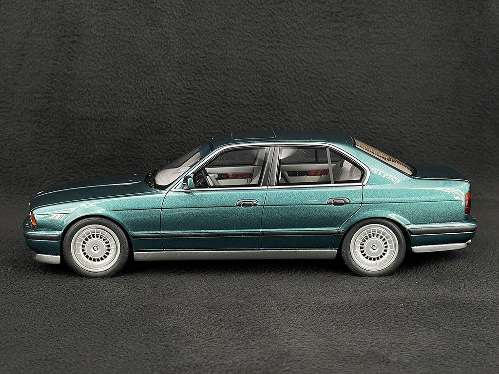 BMW M5 E34 Cecotto 1991 Lagunengrün 1/18 Ottomobile OT968 - Elfershop