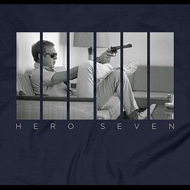 Steve McQueen T-shirt Gun Sofa Navy Blue Hero Seven - Men