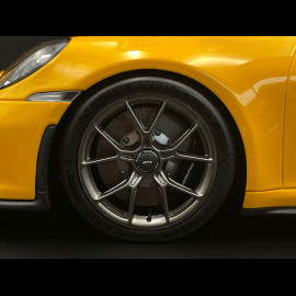 Porsche 911 GT3 Type 992 2021 Signal Yellow 1/12 Spark WAP0231550NGTS