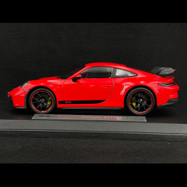 Porsche 911 GT3 type 992 2022 Guards red 1/18 Maisto 36458R