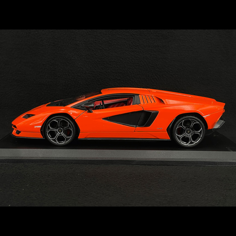 Maisto 1:18 Lamborghini Countach LPI 800-4 year 2022 red 31459R model car  31459R 090159069355