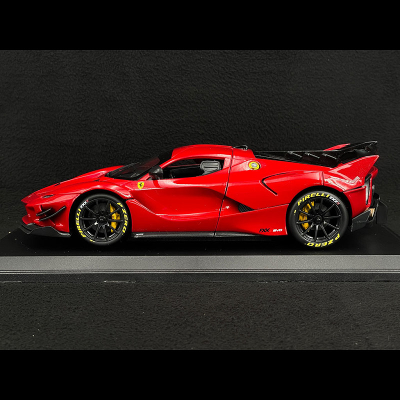 Ferrari FXX-K Evo Hybrid 6.3 V12 2018 Rot Rosso Corsa 1/18 Bburago 16012