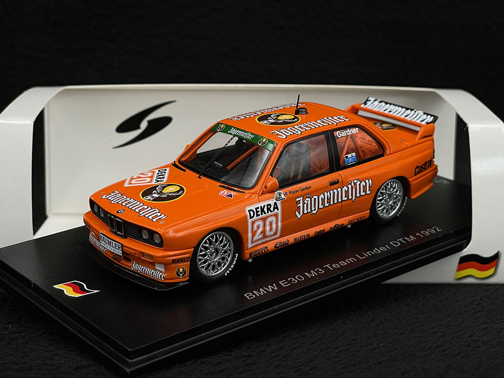 Wayne Gardner BMW M3 E30 n° 20 DTM 1992 1/43 Spark SG605