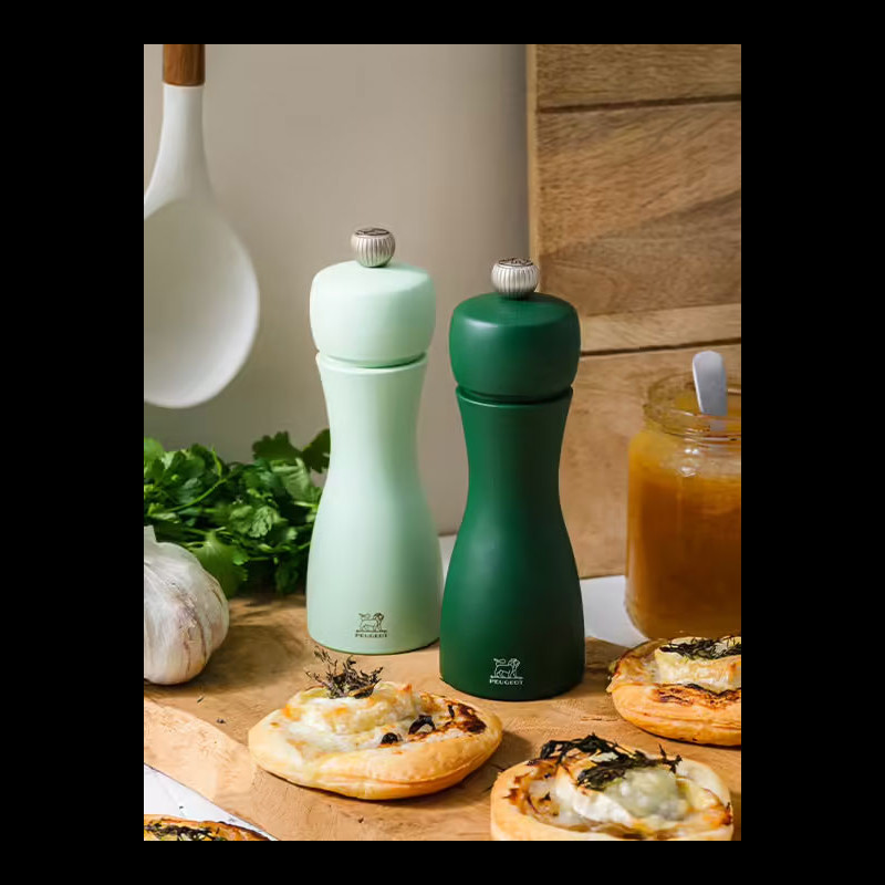 Duo of Peugeot Pepper and Salt mills Wood Tahiti Eau Moss Green
