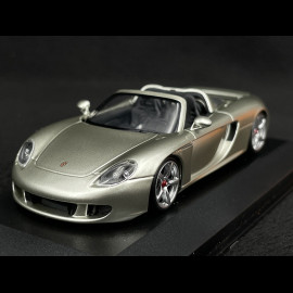 Porsche Carrera GT 2003 Silber 1/43 Minichamps 940062630