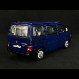 Volkswagen Transporter Bulli T4b Westfalia Camper 1991 Blau 1/18 Schuco 450042100