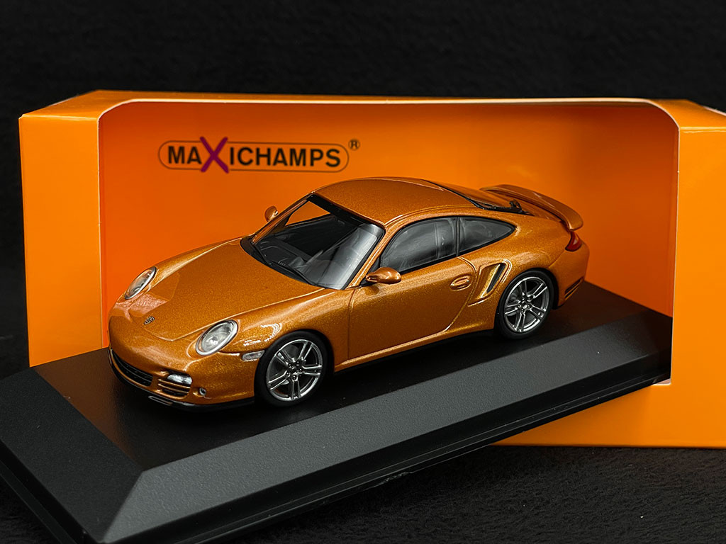 Porsche 911 Turbo Type 997 2009 Nordic Gold Metallic 1/43