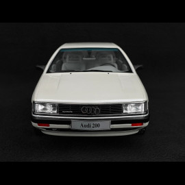 Audi 200 Quattro 20V 1989 Weiß 1/18 Ottomobile OT408