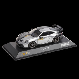 Porsche 911 GT3 Cup Type 992 2023 30 Jahre Porsche Supercup 1993-2023 Silber / Schwarz 1/43 Spark WAP0202510P30Y