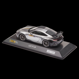 Porsche 911 GT3 Cup Type 992 2023 30 Jahre Porsche Supercup 1993-2023 Silber / Schwarz 1/43 Spark WAP0202510P30Y