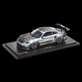 Porsche 911 GT3 Cup Type 992 2022 n° 911 30 Jahre Porsche Supercup 1993-2022 Silber / Schwarz 1/18 Spark WAP0212500P30Y