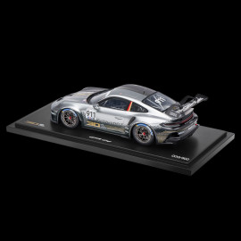 Porsche 911 GT3 Cup Type 992 2022 n° 911 30 Jahre Porsche Supercup 1993-2022 Silber / Schwarz 1/18 Spark WAP0212500P30Y