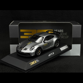 Porsche 911 GT3 Type 992 2022 30 Jahre Porsche Supercup 1993-2022 Silber / Schwarz 1/43 Spark WAP0202510P30Y