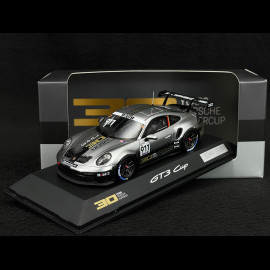 Porsche 911 GT3 Cup Type 992 2022 n° 911 30 Jahre Porsche Supercup 1993-2022 Silber / Schwarz 1/43 Spark WAP0202500P30Y