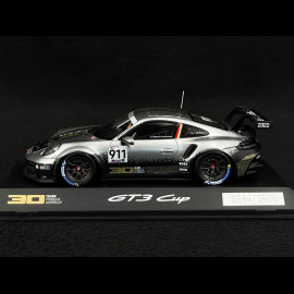 Porsche 911 GT3 Cup Type 992 2022 n° 911 30 Jahre Porsche Supercup 1993-2022 Silber / Schwarz 1/43 Spark WAP0202500P30Y