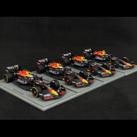 Set of 4 Red Bull Racing RB18 Max Verstappen n° 1 Winner GP Japan / Belgium / Netherlands / Italy 2022 1/43 Spark