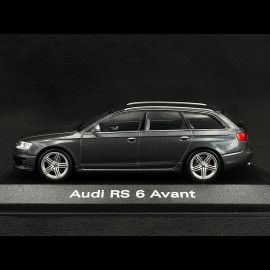 Audi RS6 Avant 2002 Daytona Grey 1/43 Minichamps 5010710233