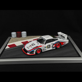 Diorama 1/18 showcase for model Race track with Vibrator and tires Premium quality