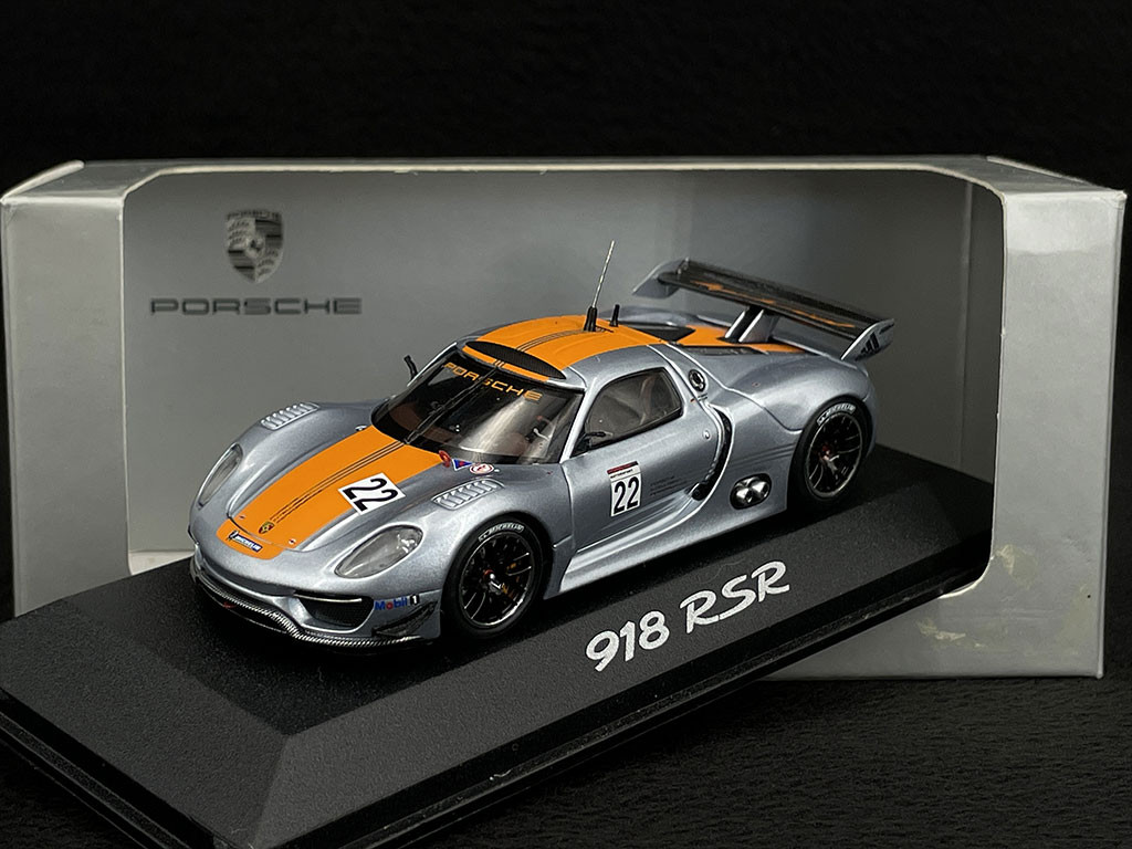 【MINICHAMPS】 レア品 Porsche 918 RSR #22 Porsche 918 RSR n° 22 Silver / Orange 1/43 Minichamps WAP0201910C