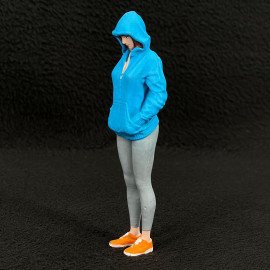 Figur sportliches Mädchen im Kapuzenpullover Diorama 1/18 Premium 18014