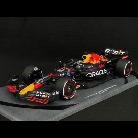 Max Verstappen Red Bull RB18 n° 1 Winner 2022 Abu Dhabi F1 Grand Prix 1/18 Spark 18S776